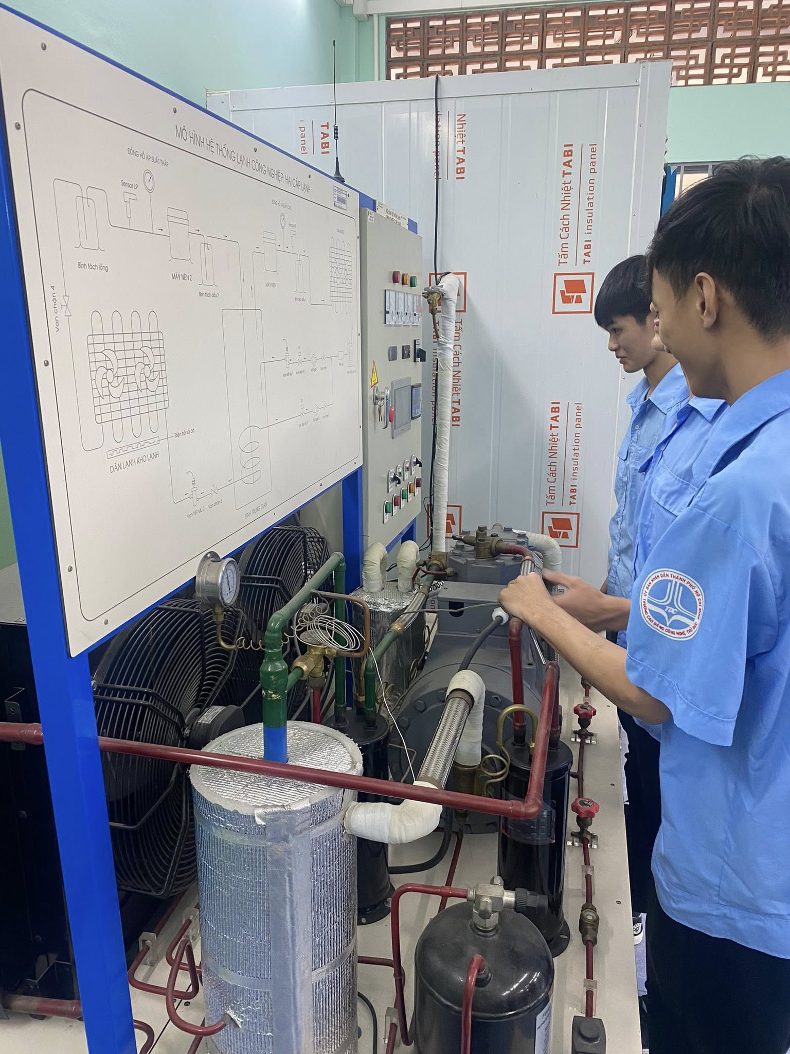 DANH MỤC THIẾT BỊ ĐÀO TẠO- NGÀNH KỸ THUẬT MÁY LẠNH VÀ ĐIỀU HÒA KHÔNG KHÍ